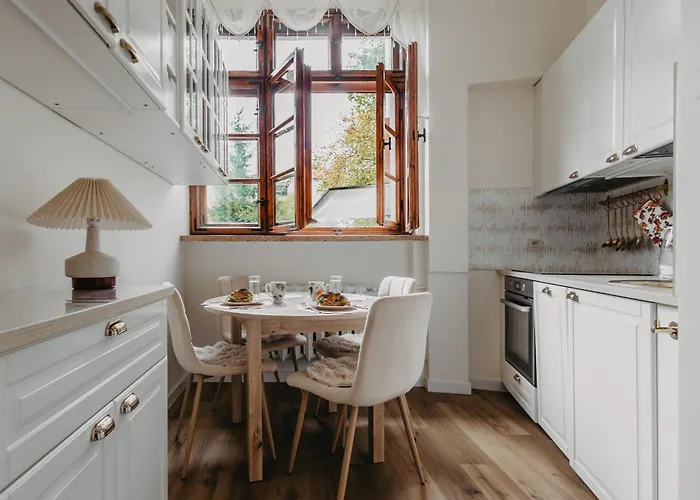 Bujwida - Unikalny Przy Placu Grunwaldzkim, Uniwersytetach I Politechnice - - Fair