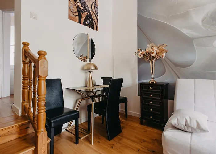 Bujwida - Unikalny Przy Placu Grunwaldzkim, Uniwersytetach I Politechnice - - Fair